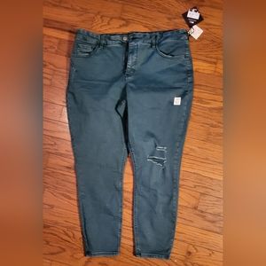 Ava & Viv High Rise Skinny Light Distressed Stretchy Jeans NWT 18W